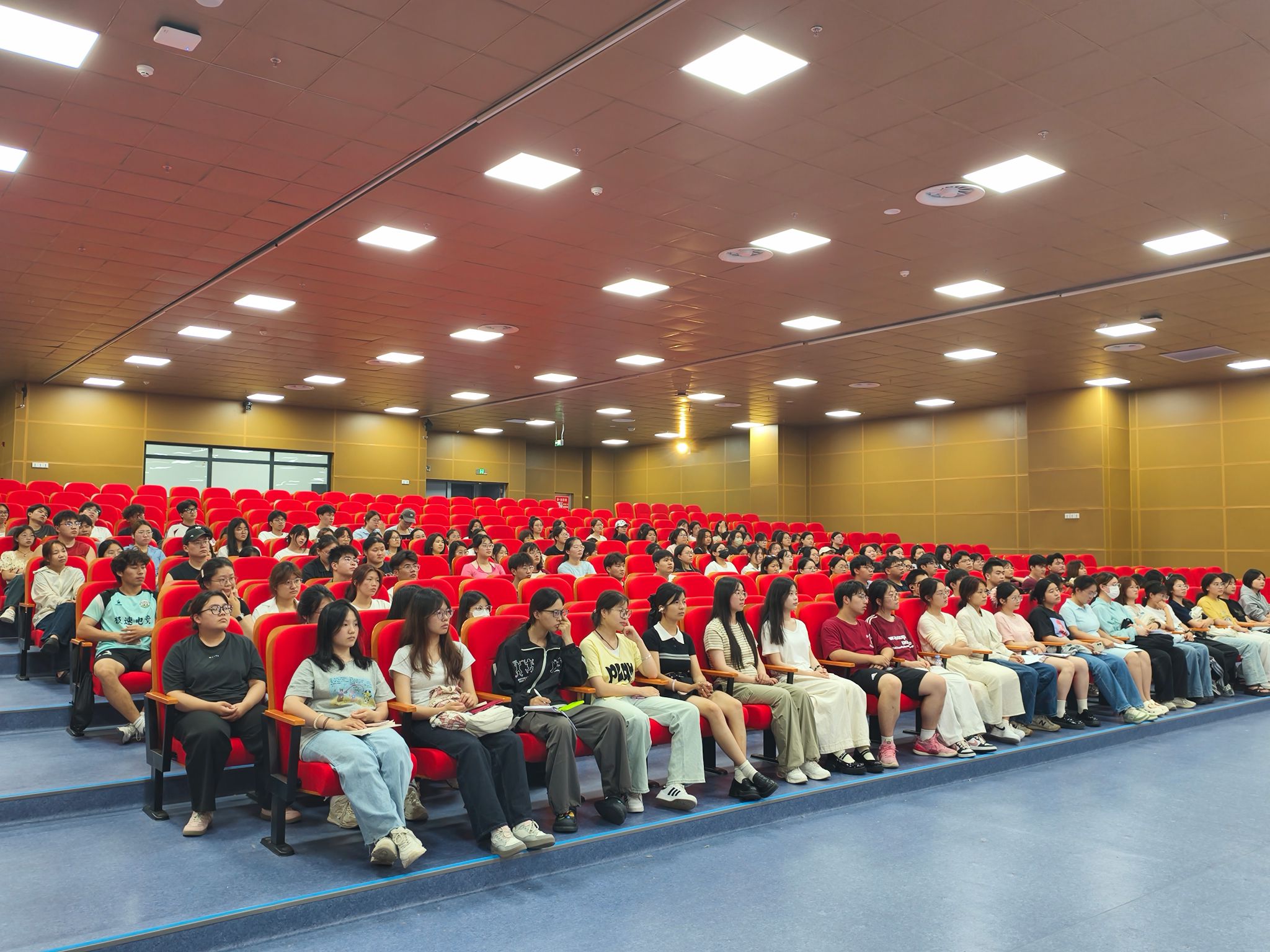 香港彩六宝典资料