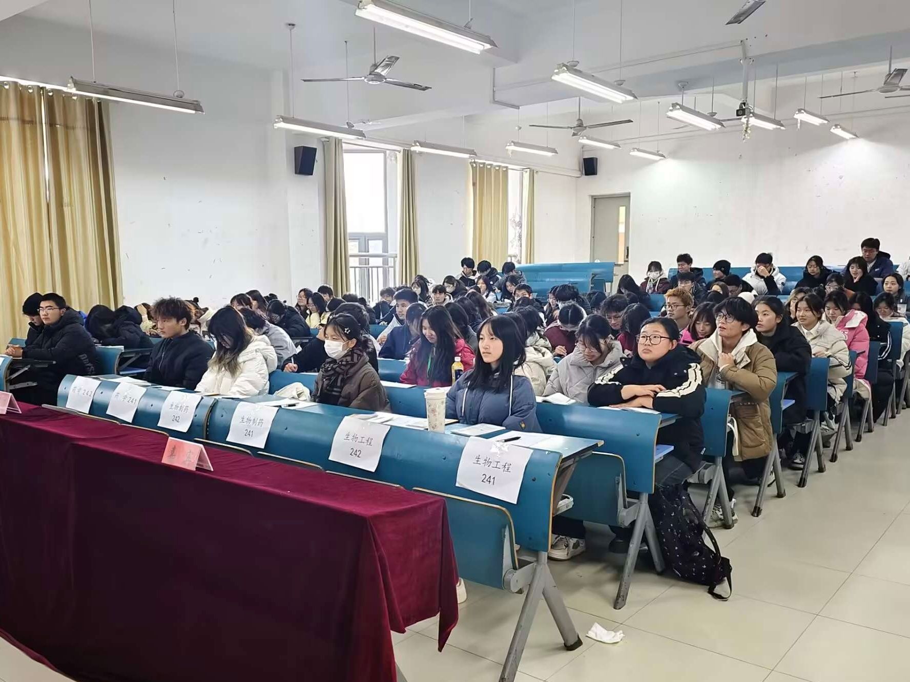 香港彩六宝典资料
