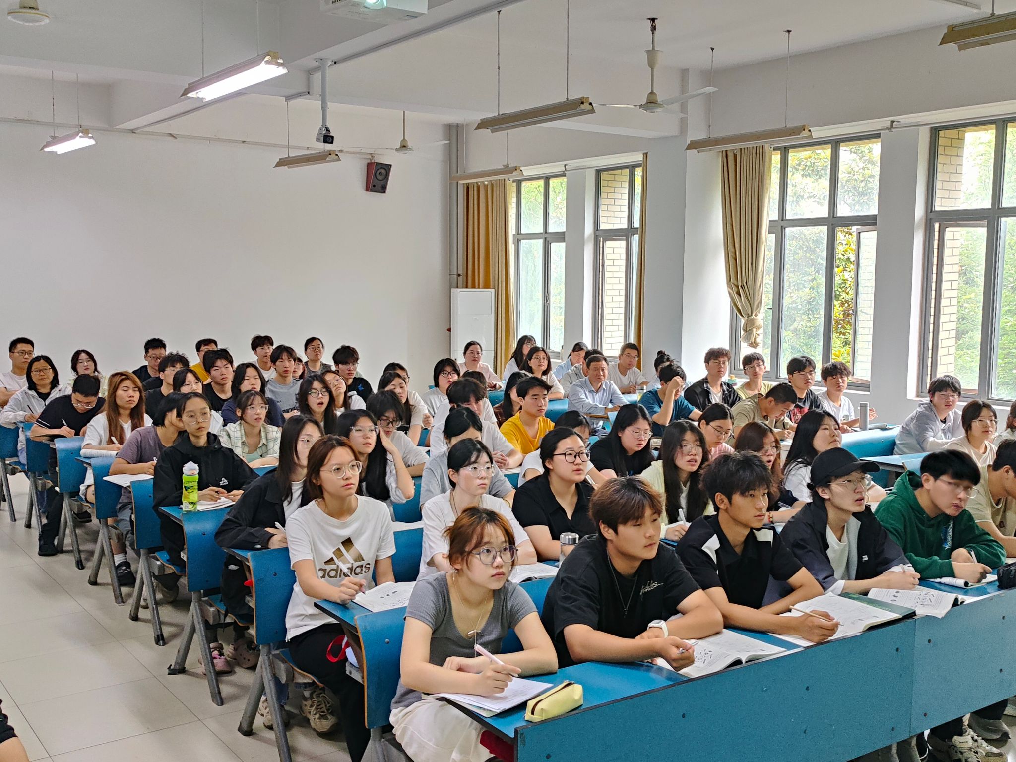 香港彩六宝典资料